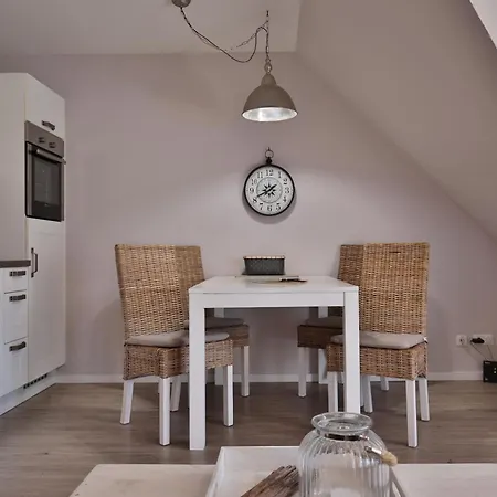 Domizil Gartenstrasse Domizil Gartenstrasse 4 7 Treibgut * Timmendorfer Strand